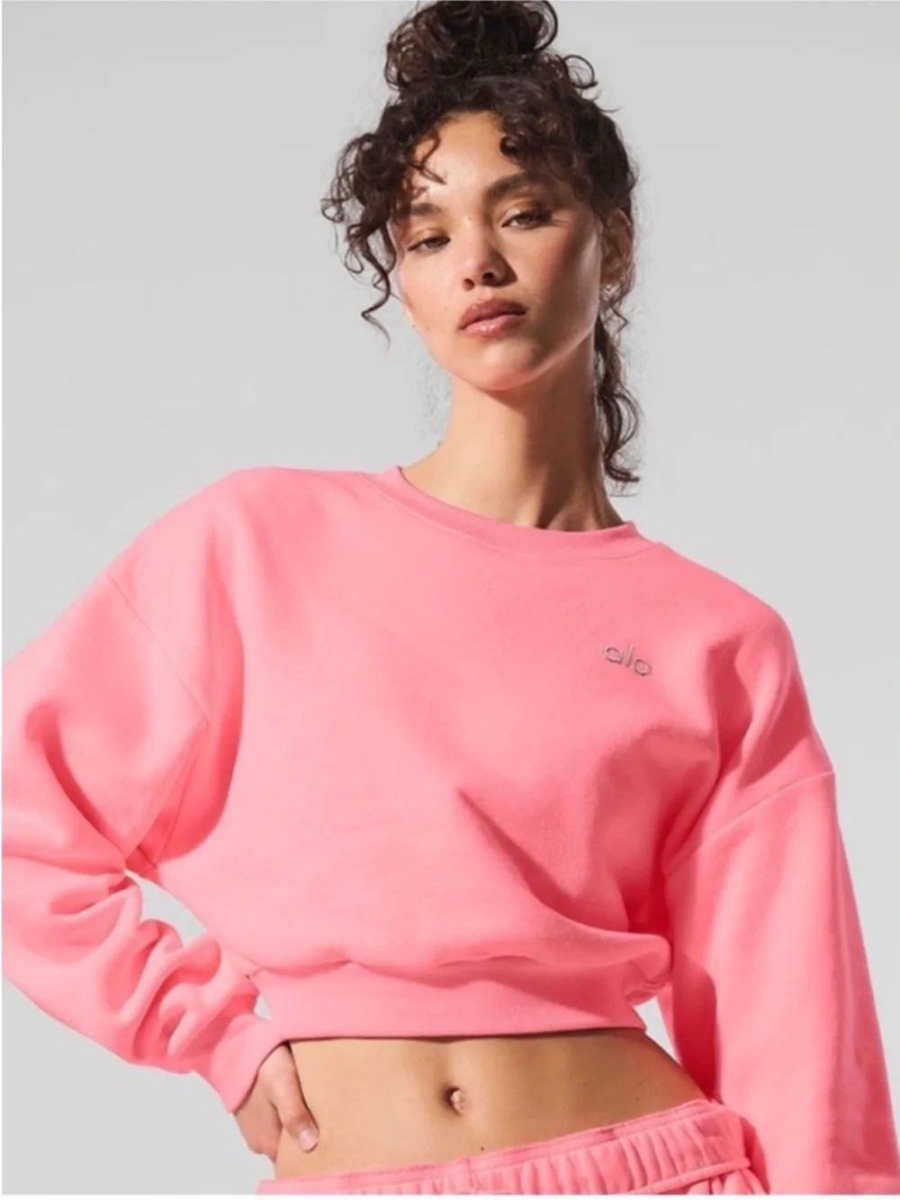 Alo Yoga Accolade Neon Bubblegum Pink Crop Crewneck Sweatshirt Sz S 4-6 W3924RG